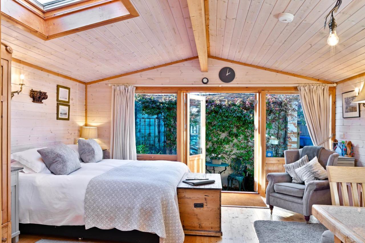 The Lodge - Luxury Lodge With Super King Size Bed, Kitchen & Shower Room Hurstpierpoint Exterior photo